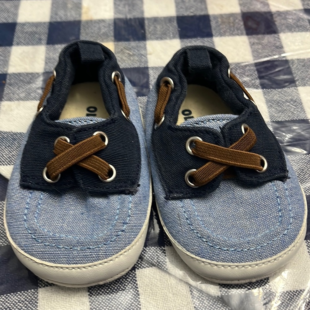 🏷️5 for $15 NWOT OLD NAVY crib shoes, denim/navy/brown size 3-6 months
